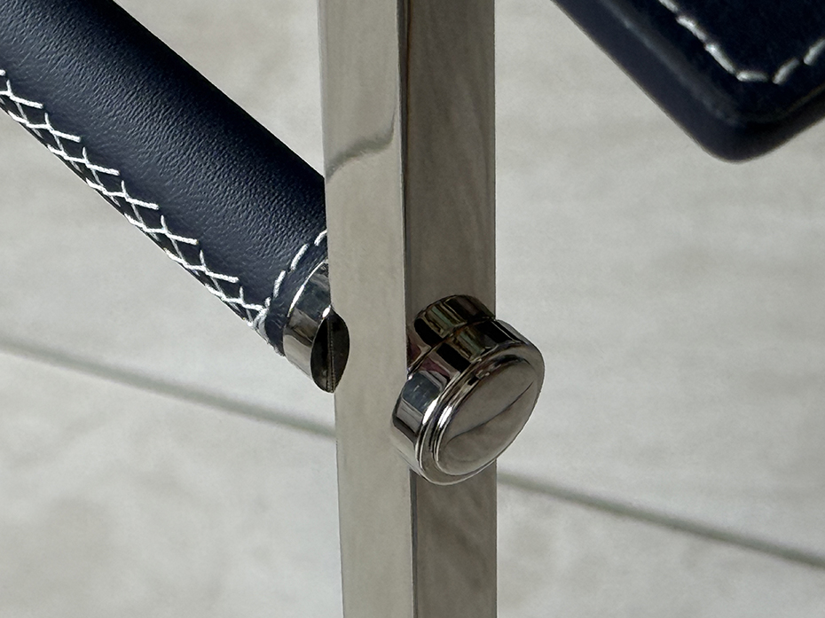 Напольная вешалка для одежды FURNITEK FG-094 из латуни и натуральной кожи античная латунь