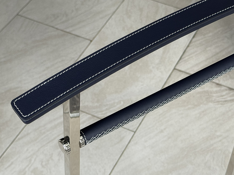 Напольная вешалка для одежды FURNITEK FG-094 из латуни и натуральной кожи античная латунь