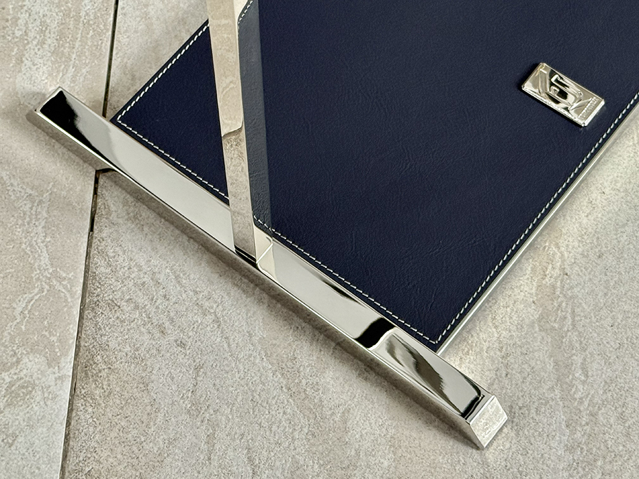 Напольная вешалка для одежды FURNITEK FG-094 из латуни и натуральной кожи античная латунь