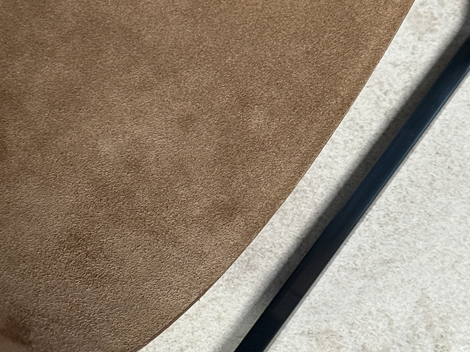 Дровница с кожаной вставкой FG-12058 чернёная полированная латунь