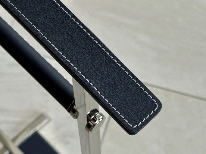 Напольная вешалка для одежды FURNITEK FG-094 из латуни и натуральной кожи античная латунь