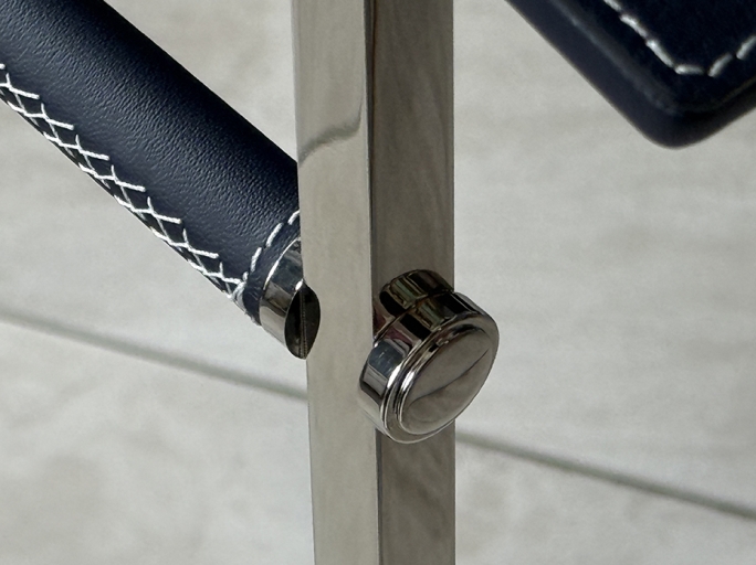 Напольная вешалка для одежды FURNITEK FG-094 из латуни и натуральной кожи античная латунь