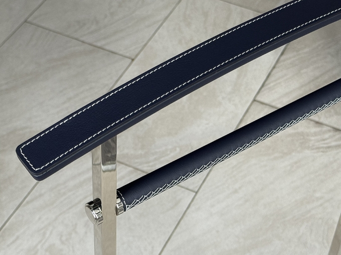 Напольная вешалка для одежды FURNITEK FG-094 из латуни и натуральной кожи античная латунь