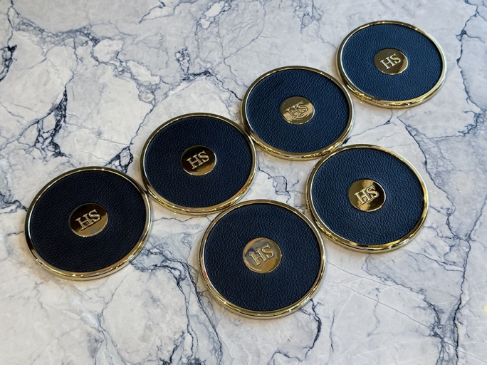 Набор премиальных костеров из натуральной кожи FURNITEK FG-420 (5шт) цвет чёрный